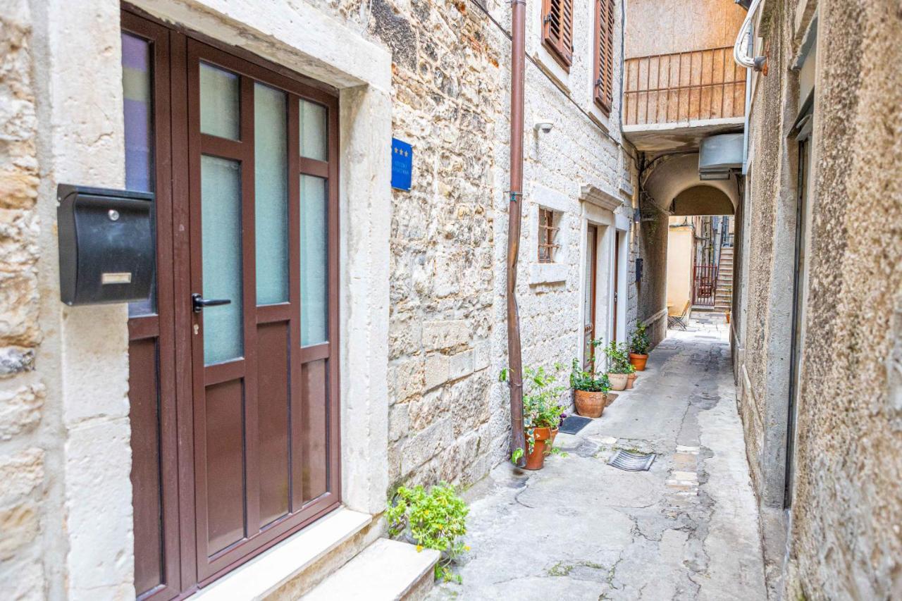 Splitska Kala Apartment Exterior photo
